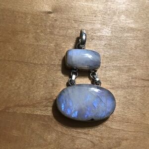 Cute Flashy Blue Moonstone Pendant Necklace - Plated/Stamped
